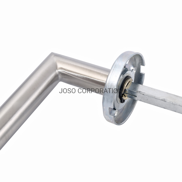 Maçaneta de aço inoxidável com acabamento acetinado