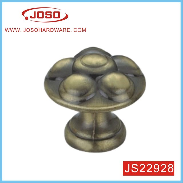 Botão de cozinha tradicional com flor superior em casa